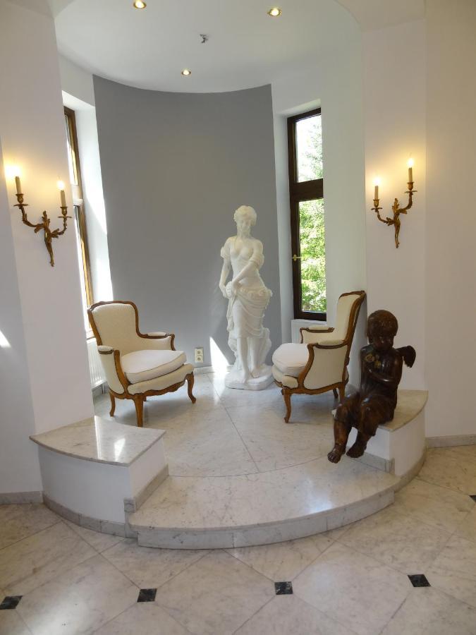 Le Chateau Des Eglantines Montignies-le-Tilleul Экстерьер фото
